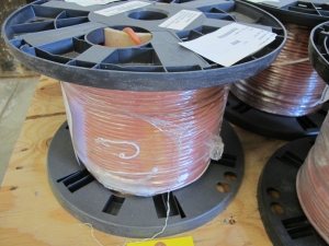 LOT (6000 FT) OF CABLE, ELECTRICAL TYPE, 22 AWG SIZE, 3 CONDUCTOR. SHIELDED, RED SILICONE JACKETED. CABLE CODE N32B. 12 SPOOLS OF 500 FT (W-44) LOADING & HANDLING FEE $15-